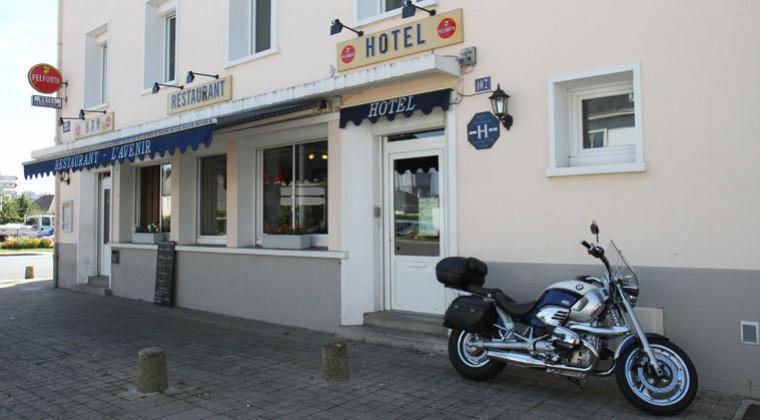 Hotel Restaurant L'Avenir サン・ピエール・デ・コール エクステリア 写真